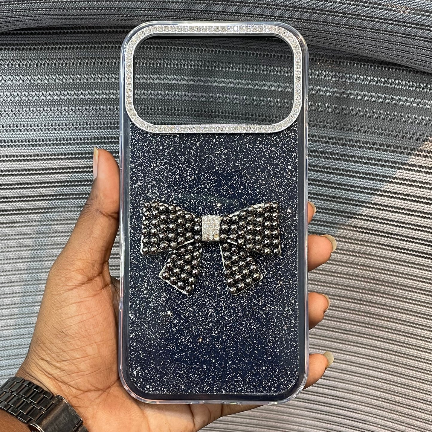 BowÉlite Glitter iPhone 17 Series Case