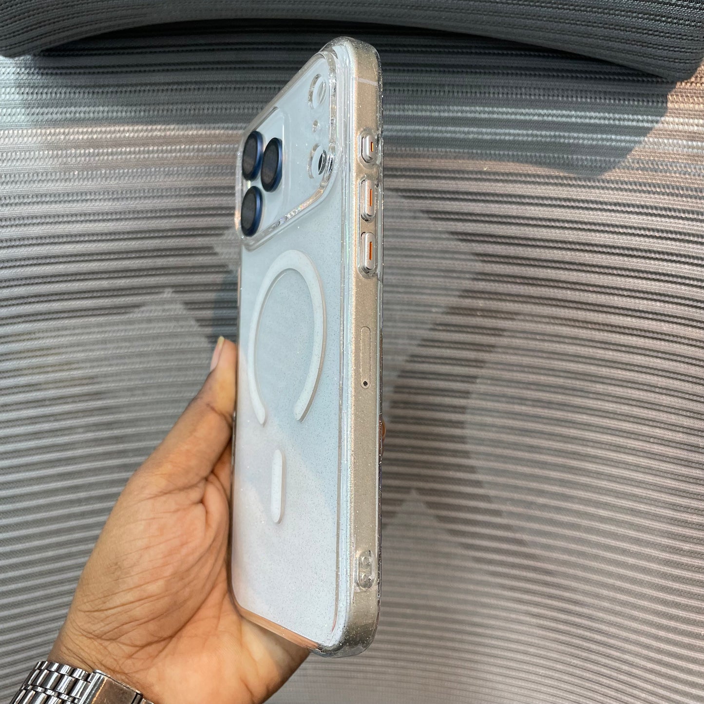 GlintAura MagSafe iPhone 17 Pro Case