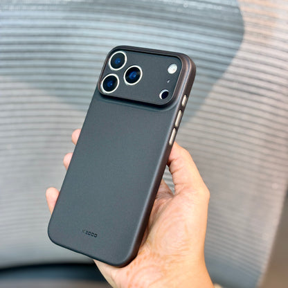 AirSkin Ultra-Slim iPhone 17 Pro Max Case