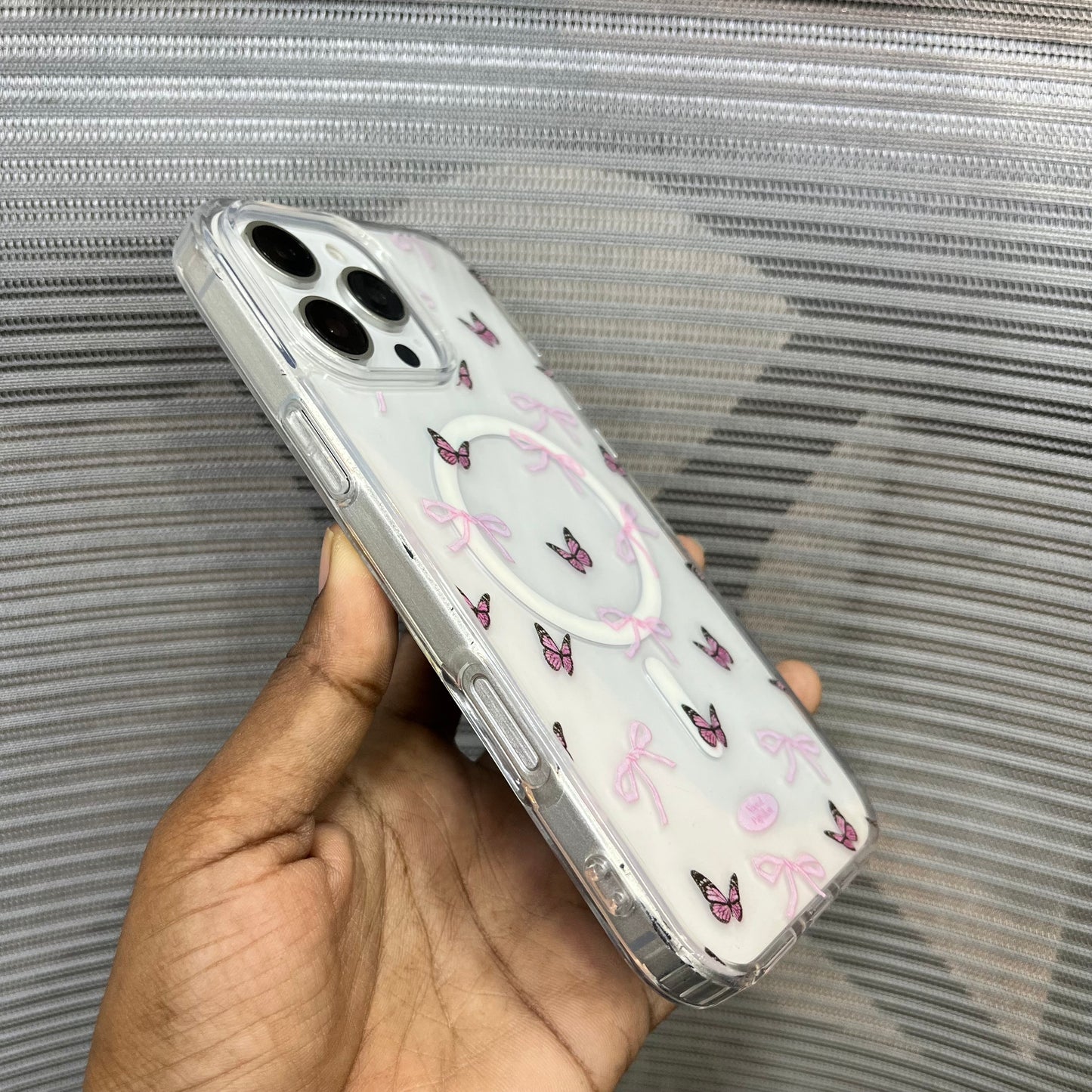 Bow Print MagSafe Wallet iPhone 16 Pro Case