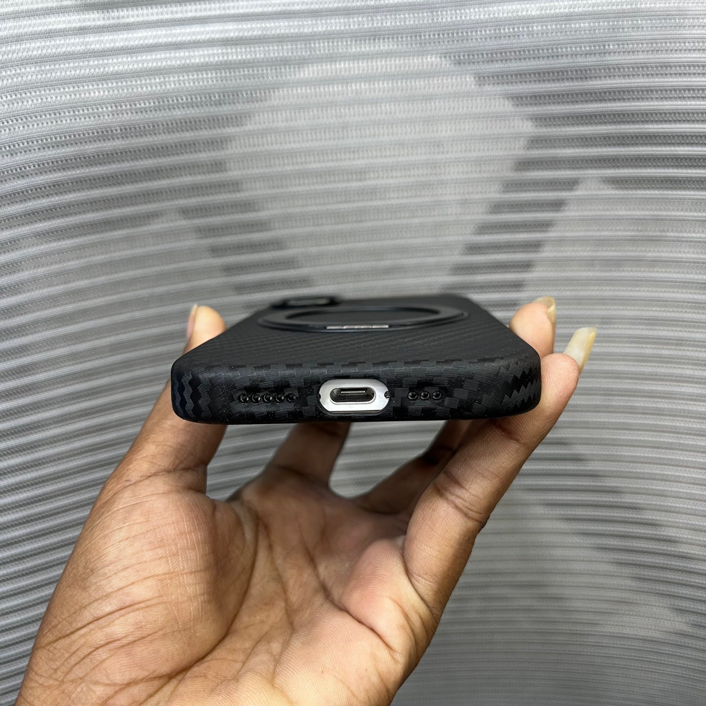 Carbon FlexMag Stand iPhone 17 Case
