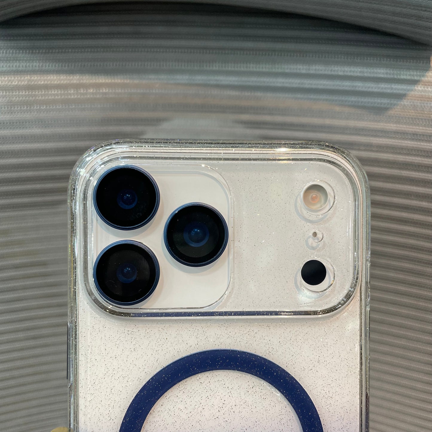 GlintAura MagSafe iPhone 17 Pro Max  Case