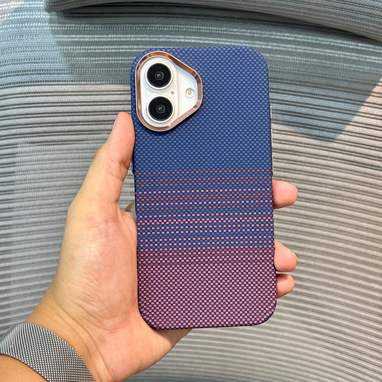 Carbonique MagSafe iPhone 16 Pro Case