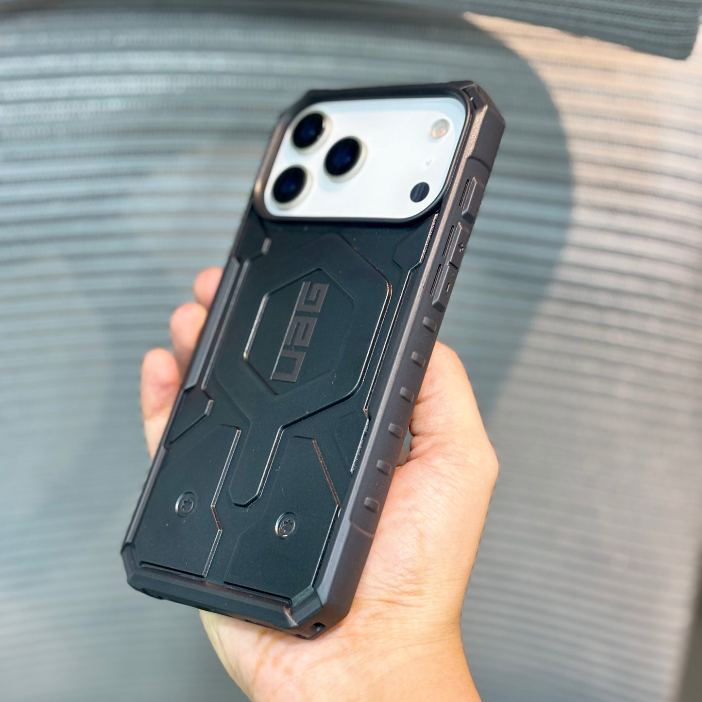 AeroGuard MagSafe iPhone 17 Case