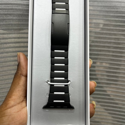 DualTone Metal & Silicone Hybrid iWatch Strap