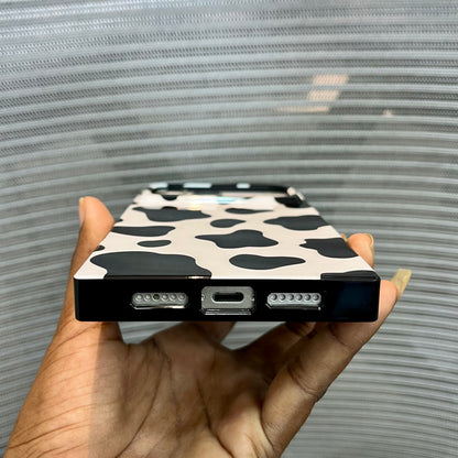 Black & White Printed Box iPhone 17 Series Case