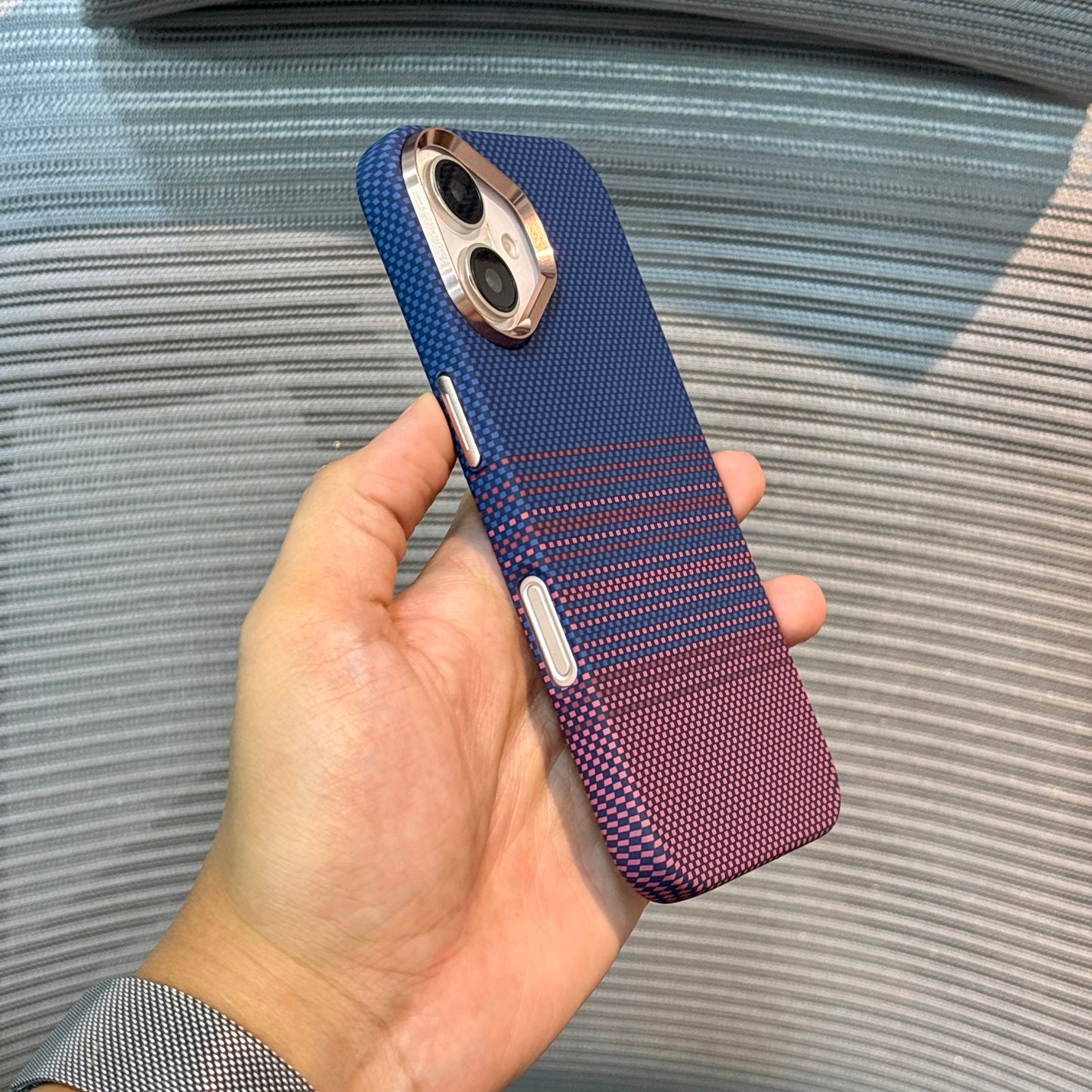 Carbonique MagSafe iPhone 16 Pro Case