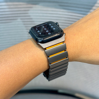 SteelFlex Metal Apple Watch Strap