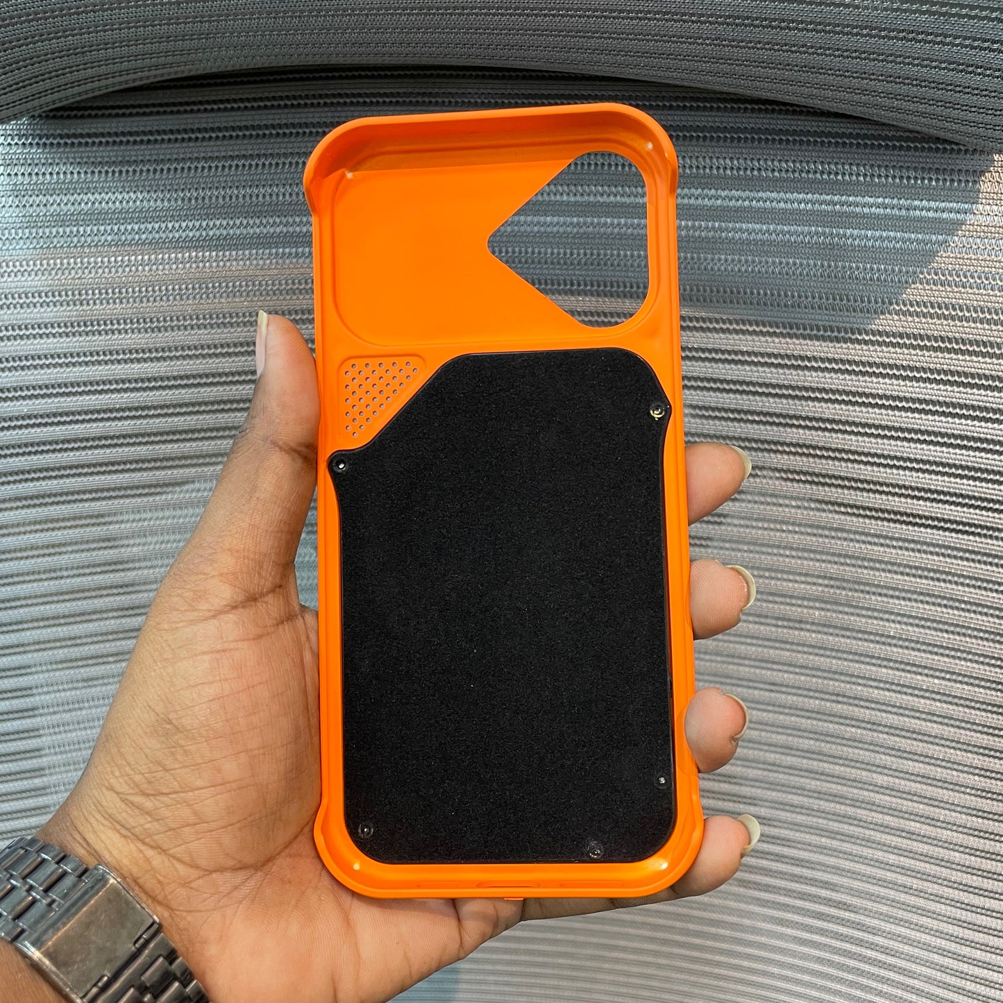 WoodFrame Slim iPhone 17 Case