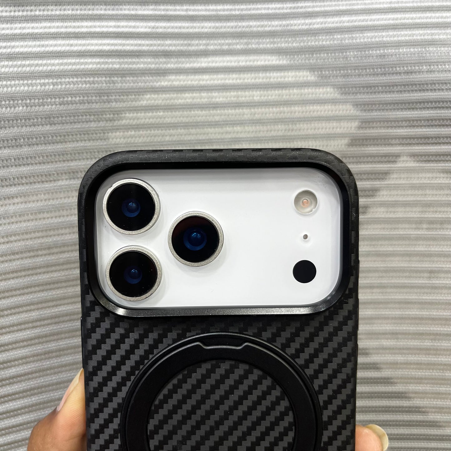 Carbon FlexMag Stand iPhone 17 Pro Case