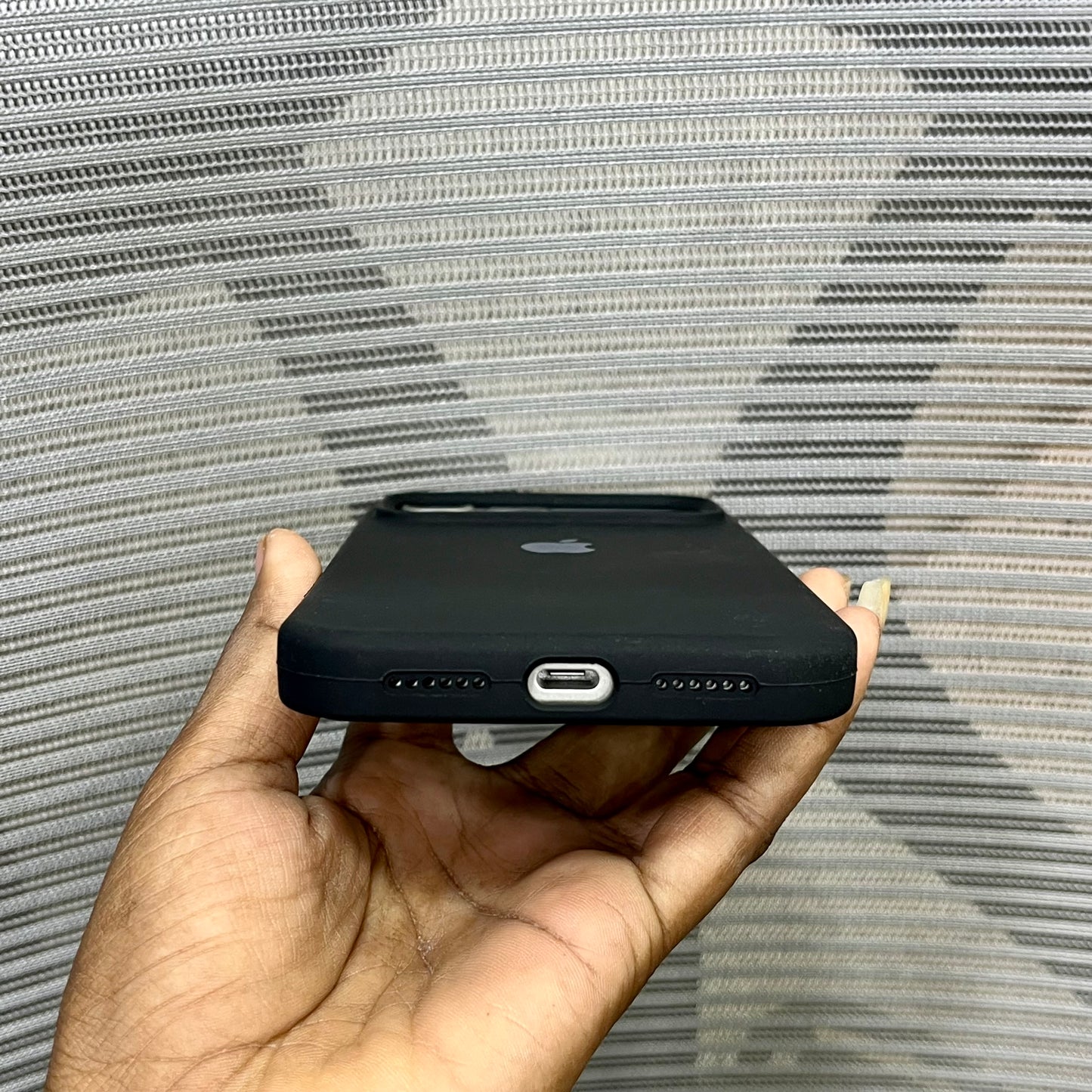Silicone Logo MagSafe iPhone 17 Pro Case