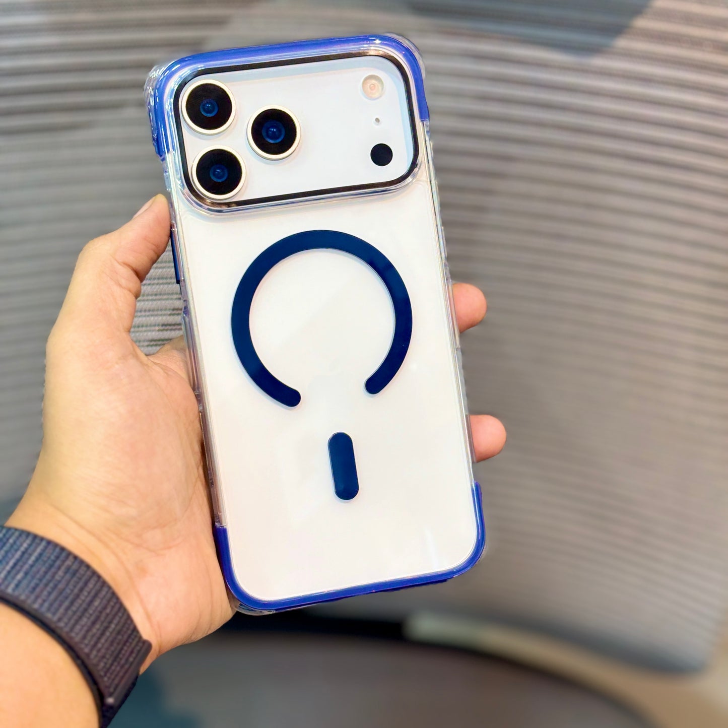 CrystalDefend MagSafe iPhone 17 Pro Case