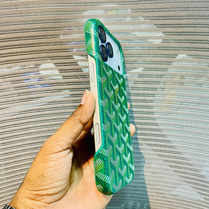 Luxe Printed Inner Fur iPhone 17 Pro Case