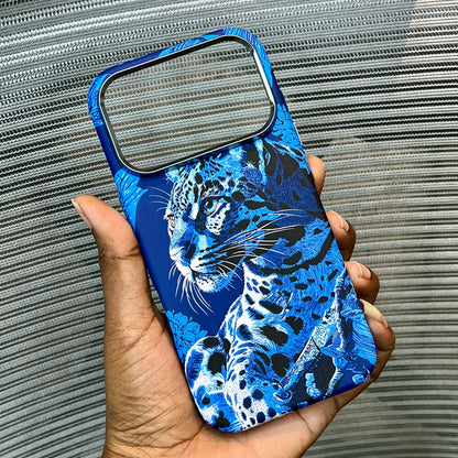 Premium Wildlife Carbon Fiber MagSafe iPhone Case
