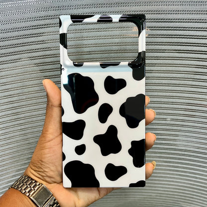 Black & White Printed Box iPhone 17 Series Case