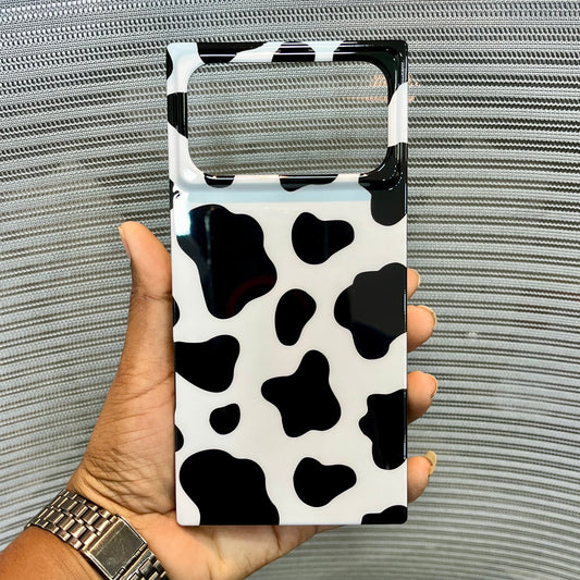 Black & White Printed Box iPhone 17 Series Case