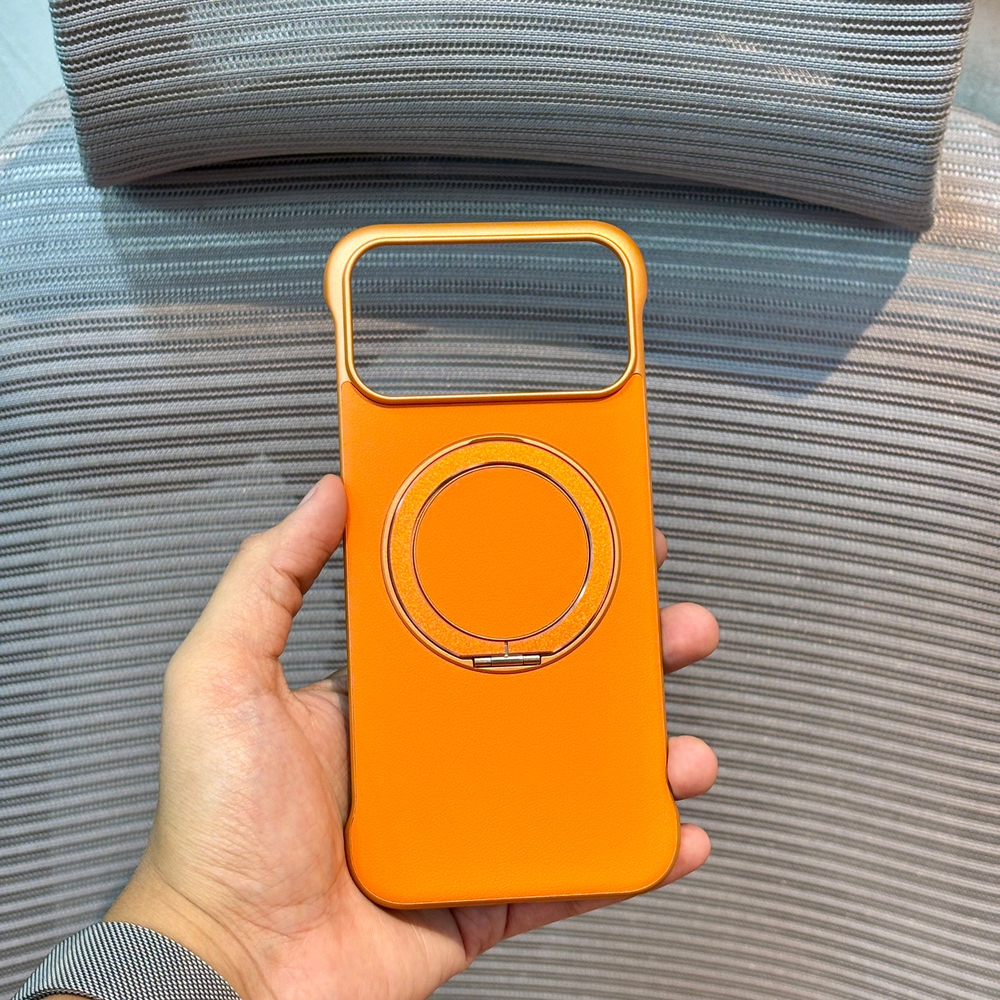 Axis Stand MagSafe iPhone 15 Series Case