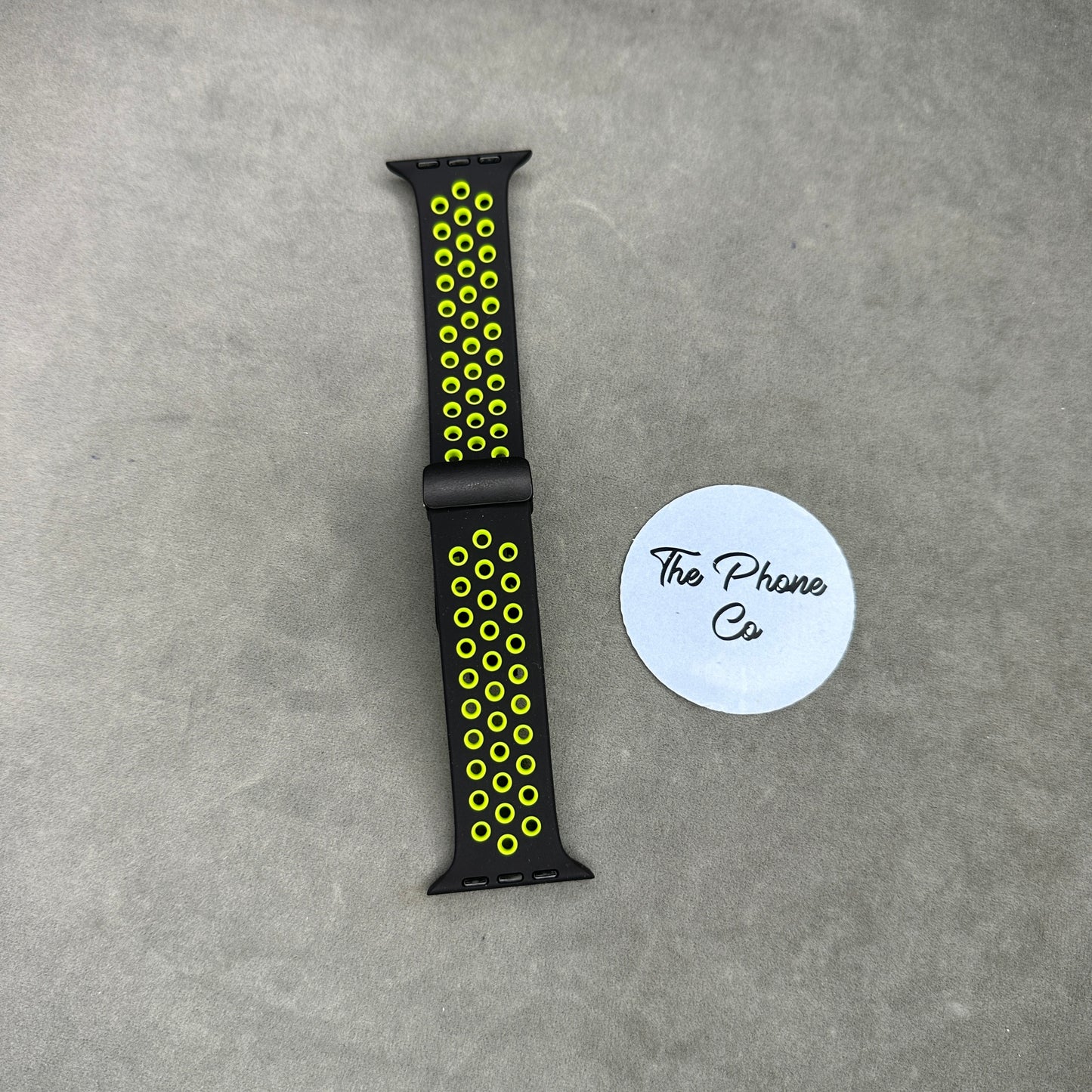 Silicone Magnetic Apple Watch Strap for 42 / 44 / 45 / 49 mm