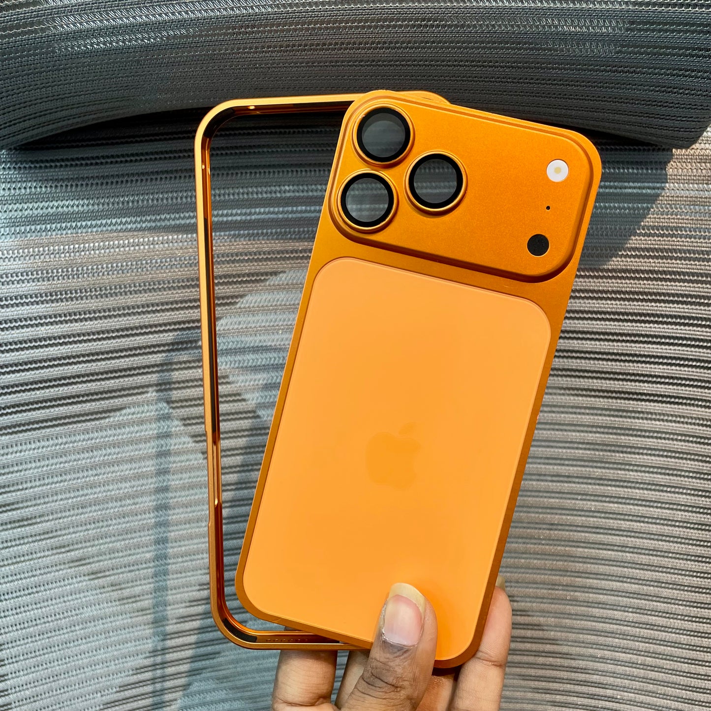 MetalShift Converter Bumper iPhone 16 Pro Max Case