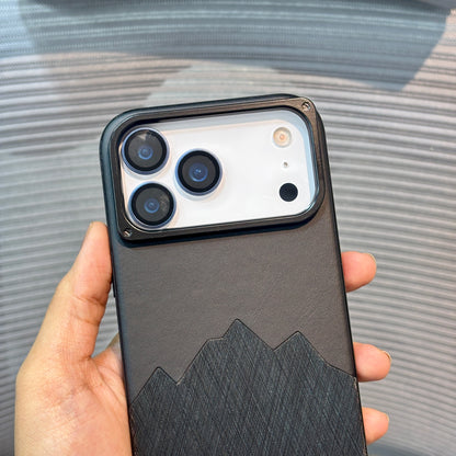 Foiluxe Leather Gloss iPhone 17 Case