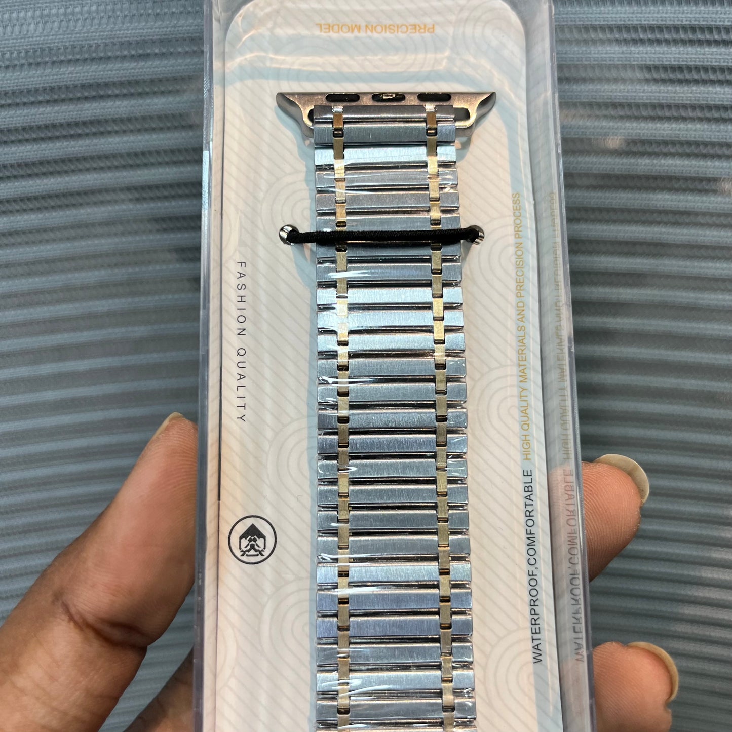 Magnetic Wave Metal Band iWatch Strap