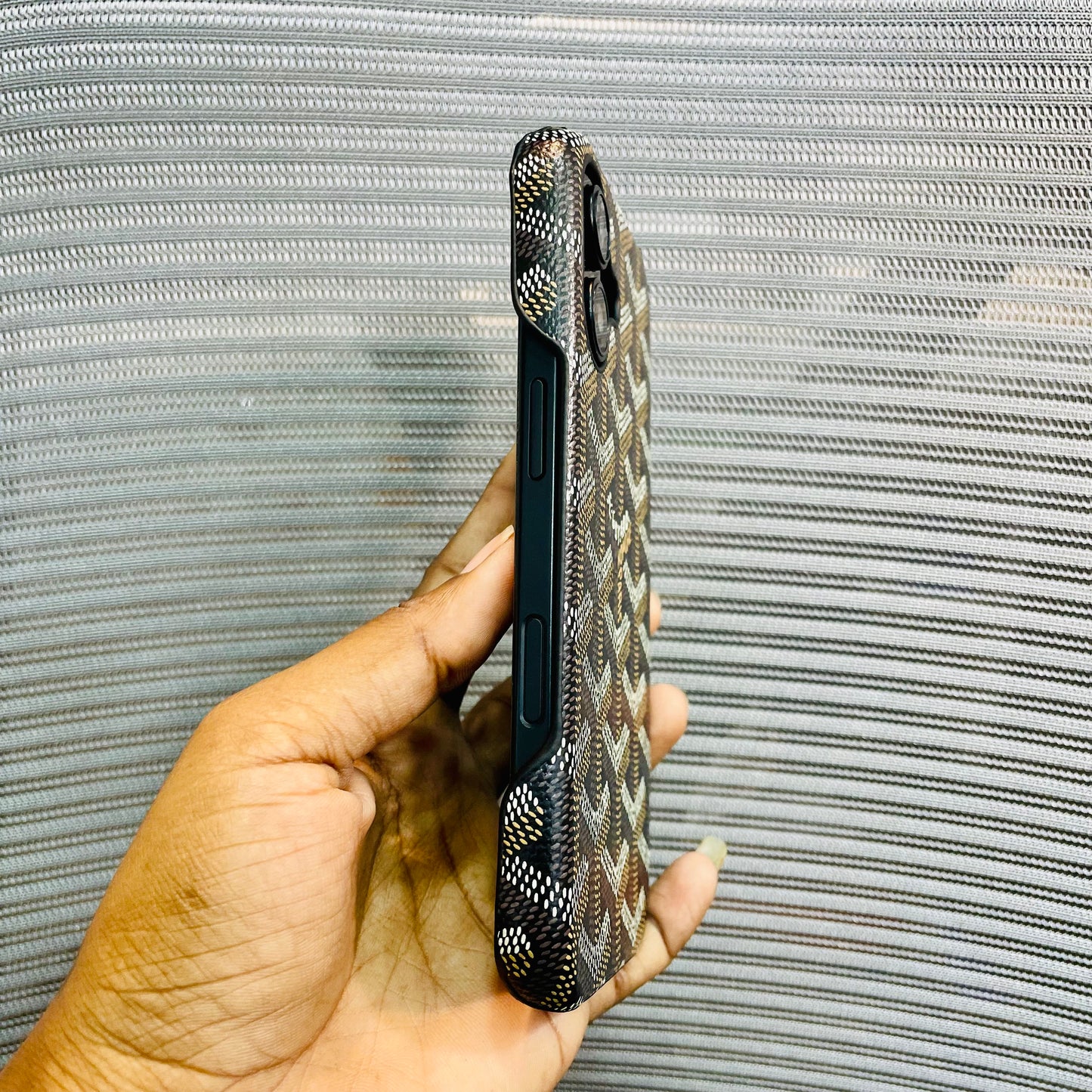 Luxe Printed Inner Fur iPhone 17 Case