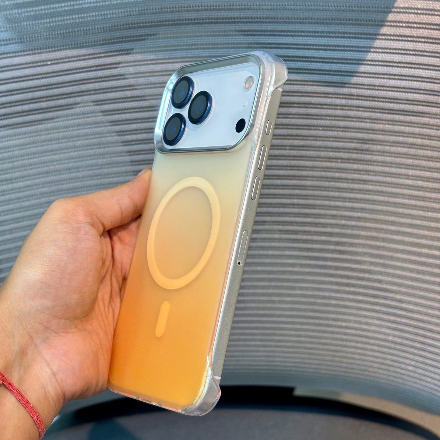 Gradé SoftTone MagSafe iPhone 15 Series Case