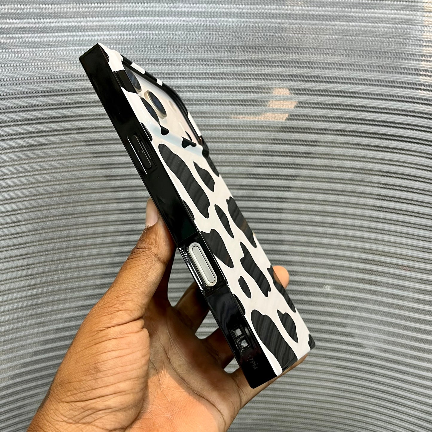 Black & White Printed Box iPhone 17 Series Case