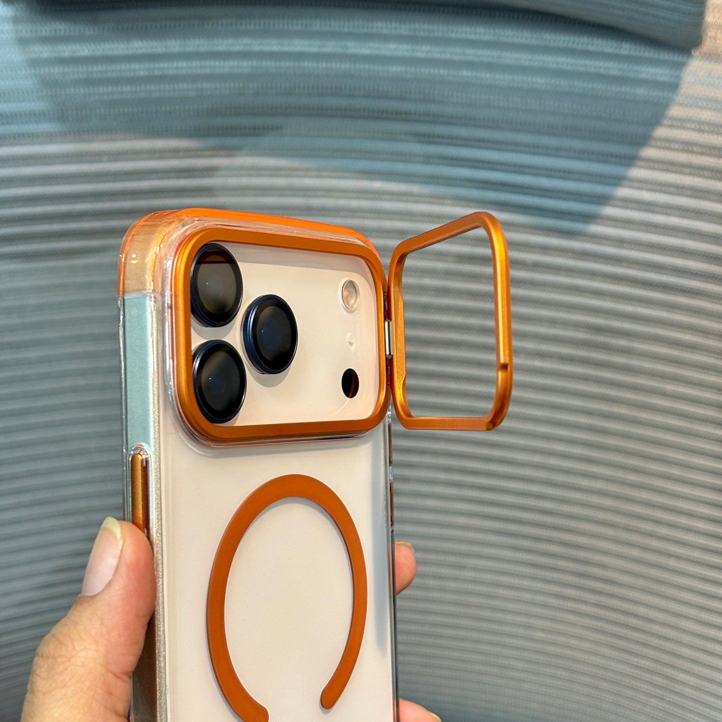 ClearStand MagSafe iPhone 17 Pro Max Case