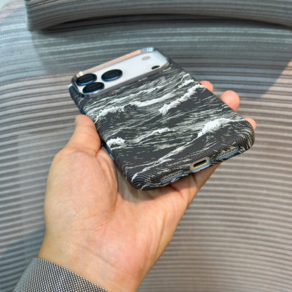 Carbonique MagSafe iPhone 16 Pro Case