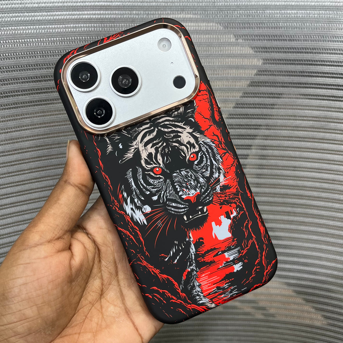 Premium Wildlife Carbon Fiber MagSafe iPhone Case