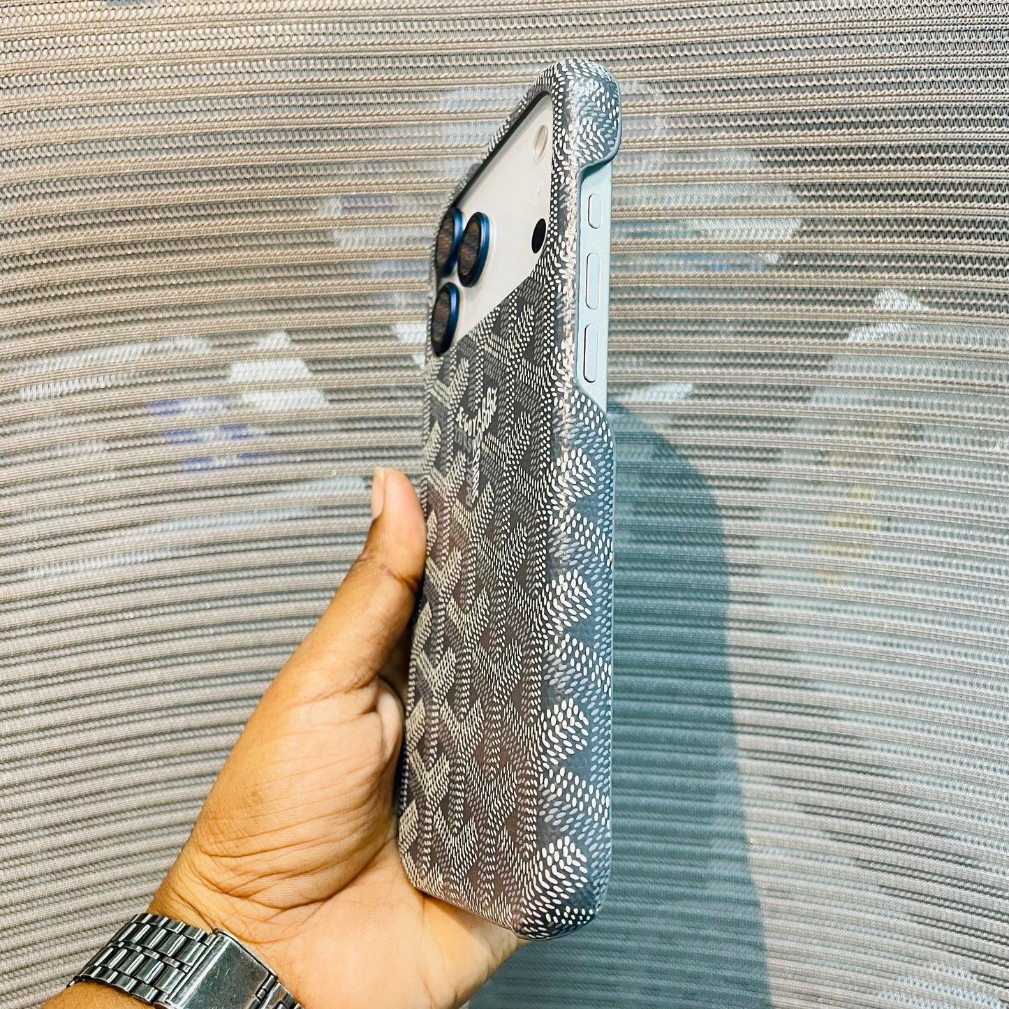 Luxe Printed Inner Fur iPhone 17 Pro Max Case