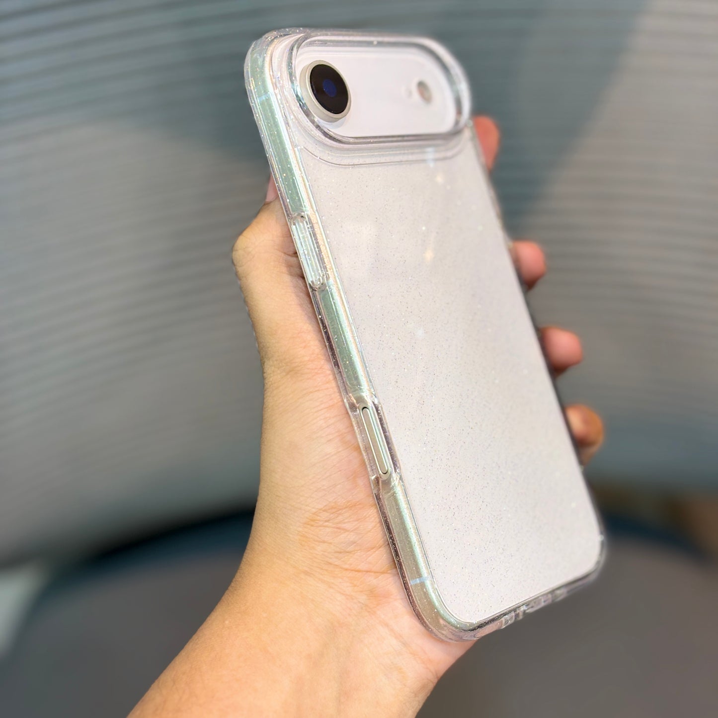 Crystalé Shimmer iPhone 17 Case
