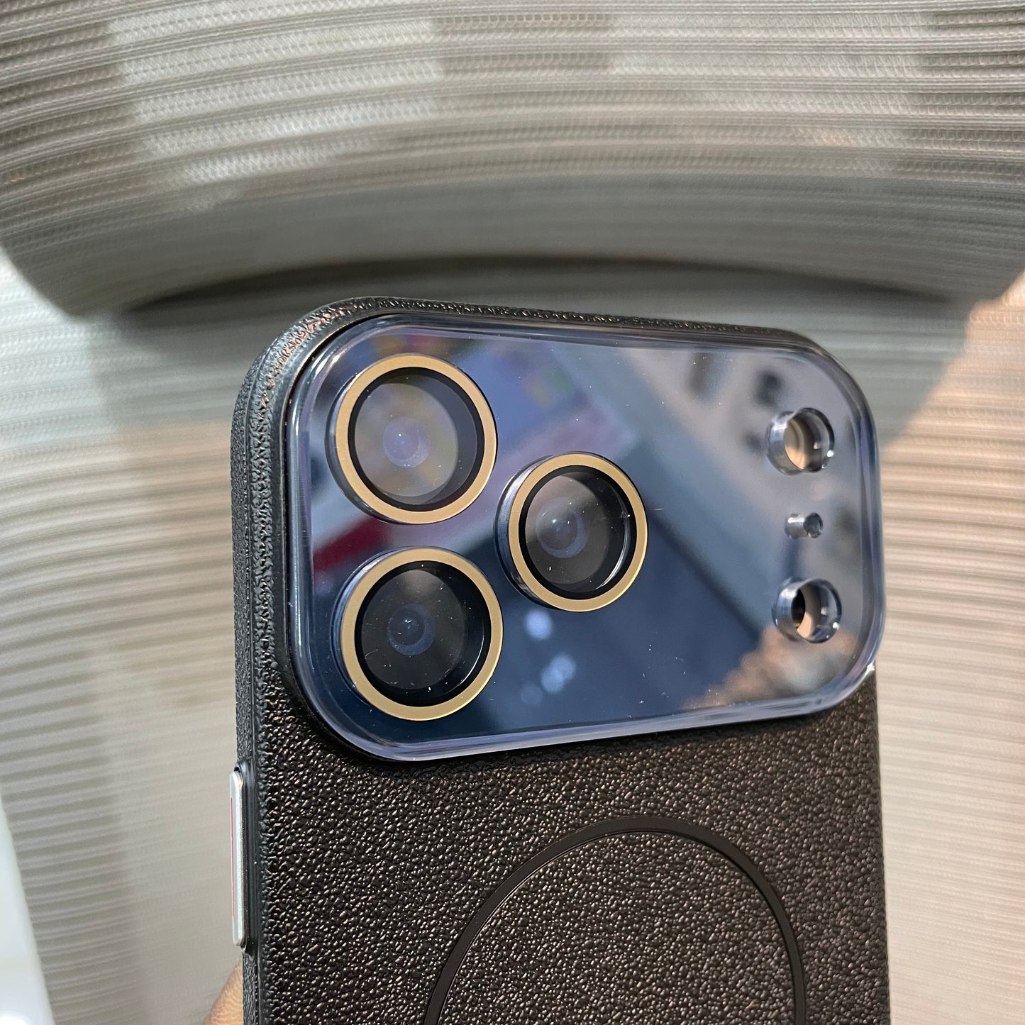 GrainVent MagSafe iPhone 17 Pro  Case