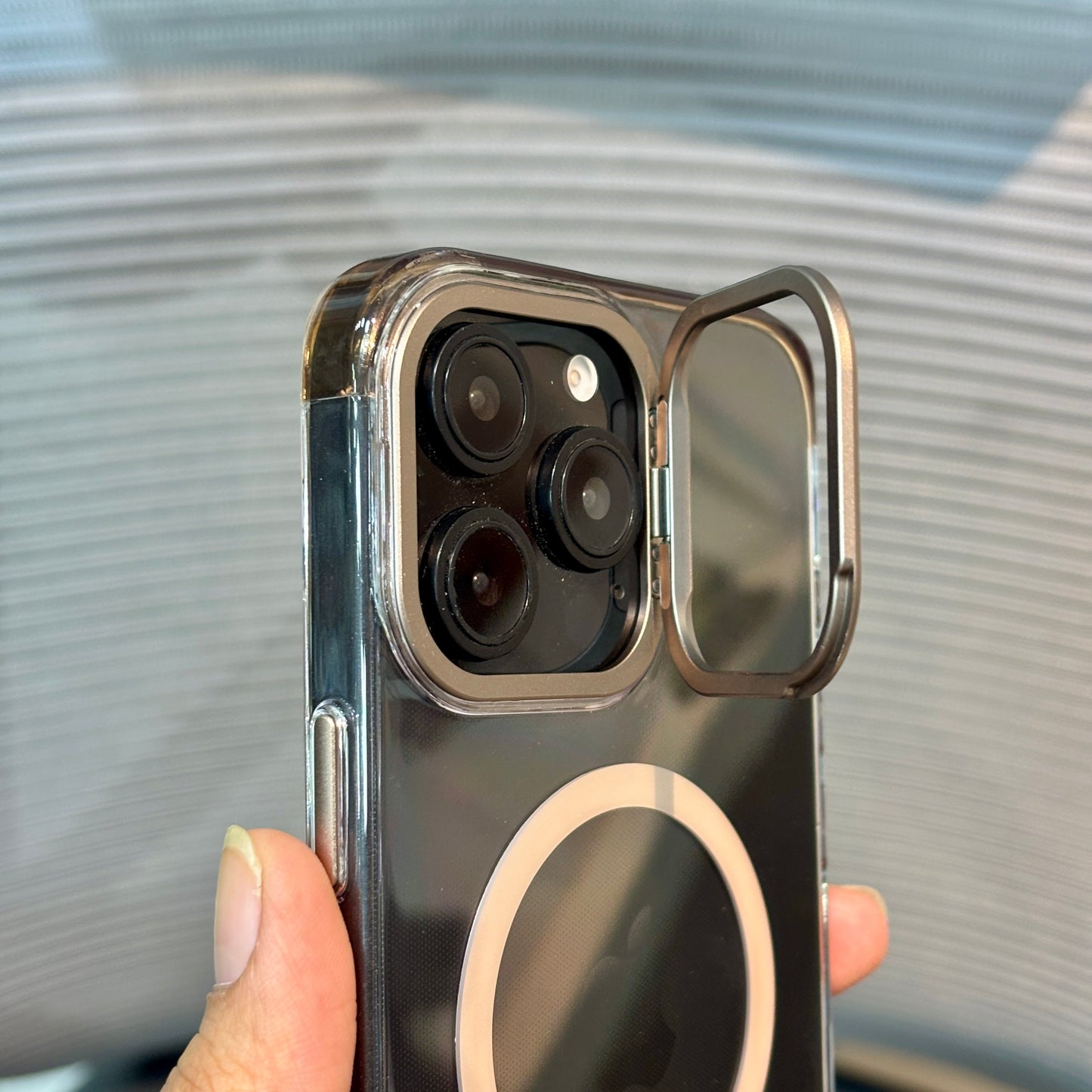 ClearStand MagSafe iPhone 16 Series Case