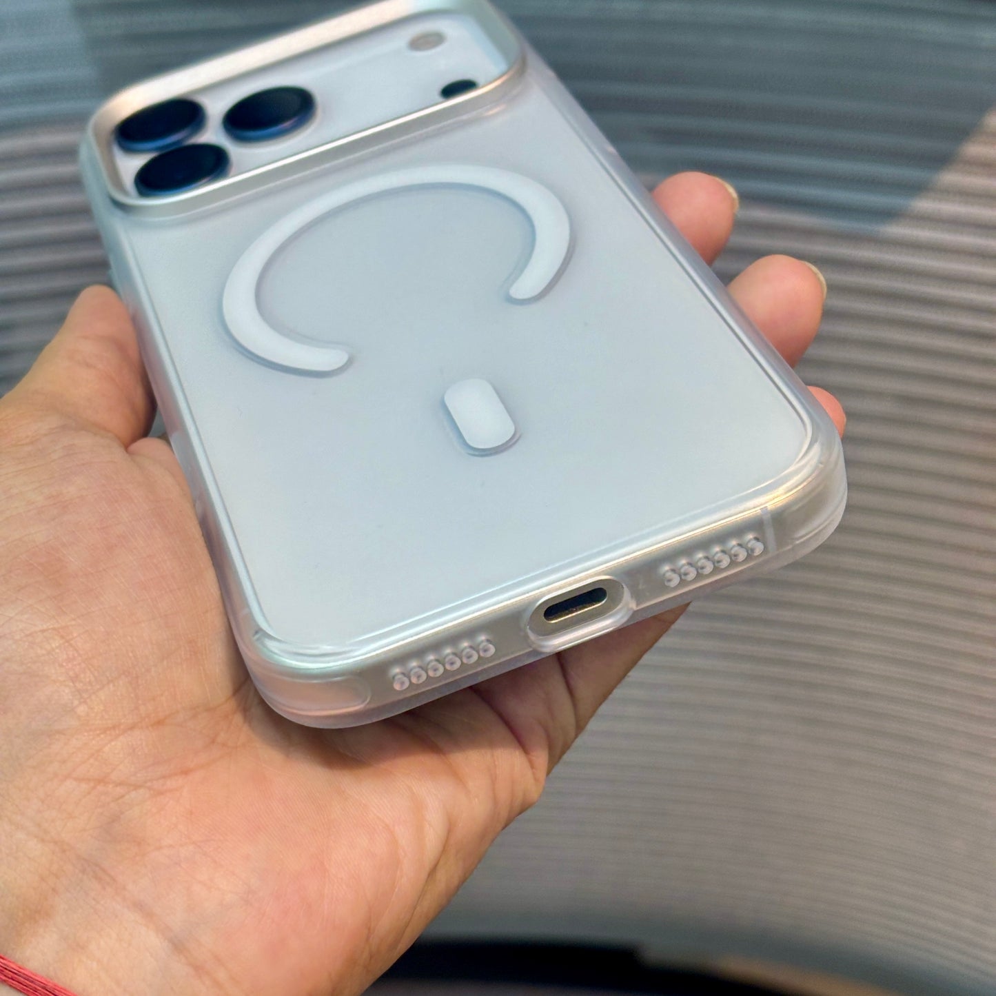 MatGuard MagSafe iPhone 17 Pro Max Case