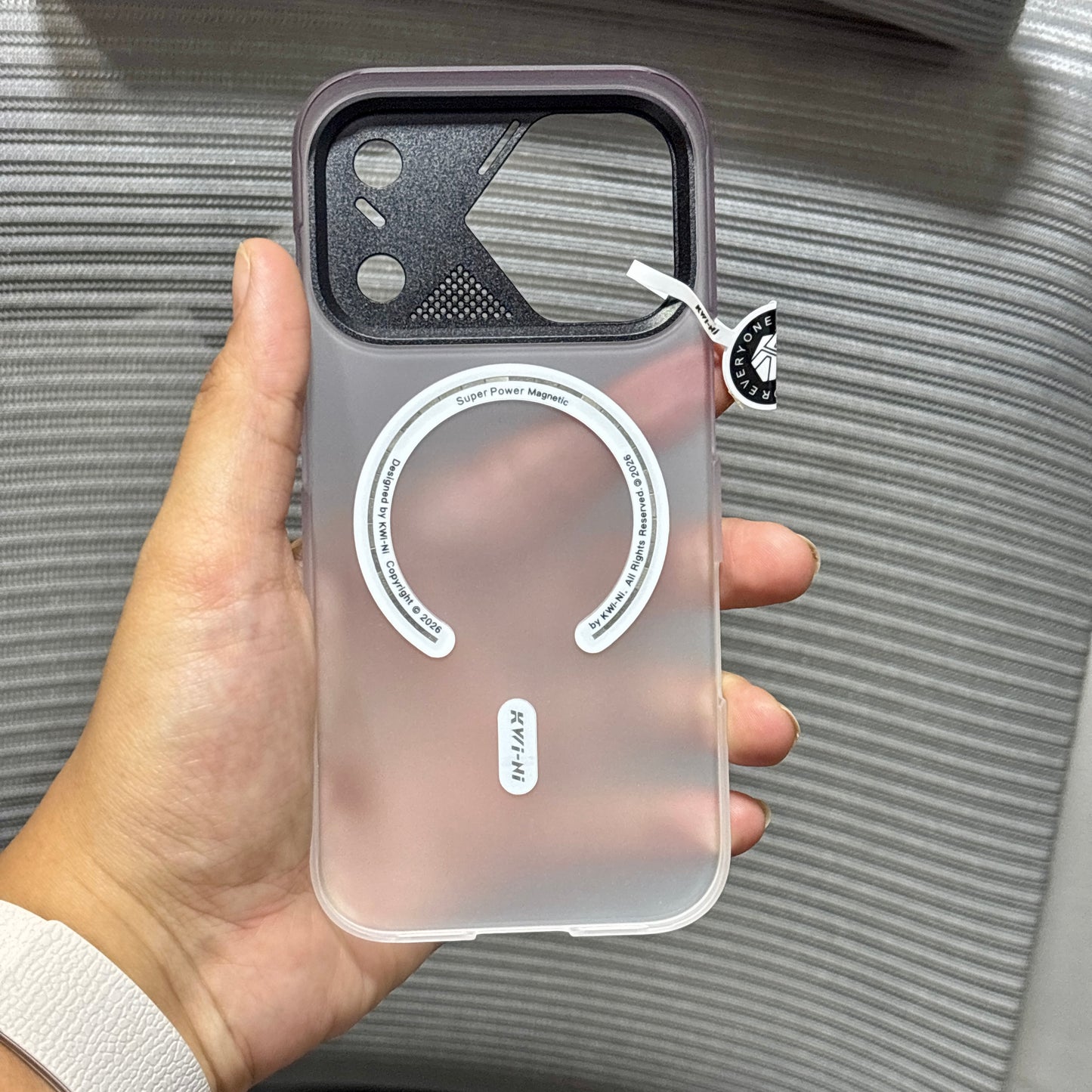 FrostVent MagSafe iPhone 17 Pro Max Case