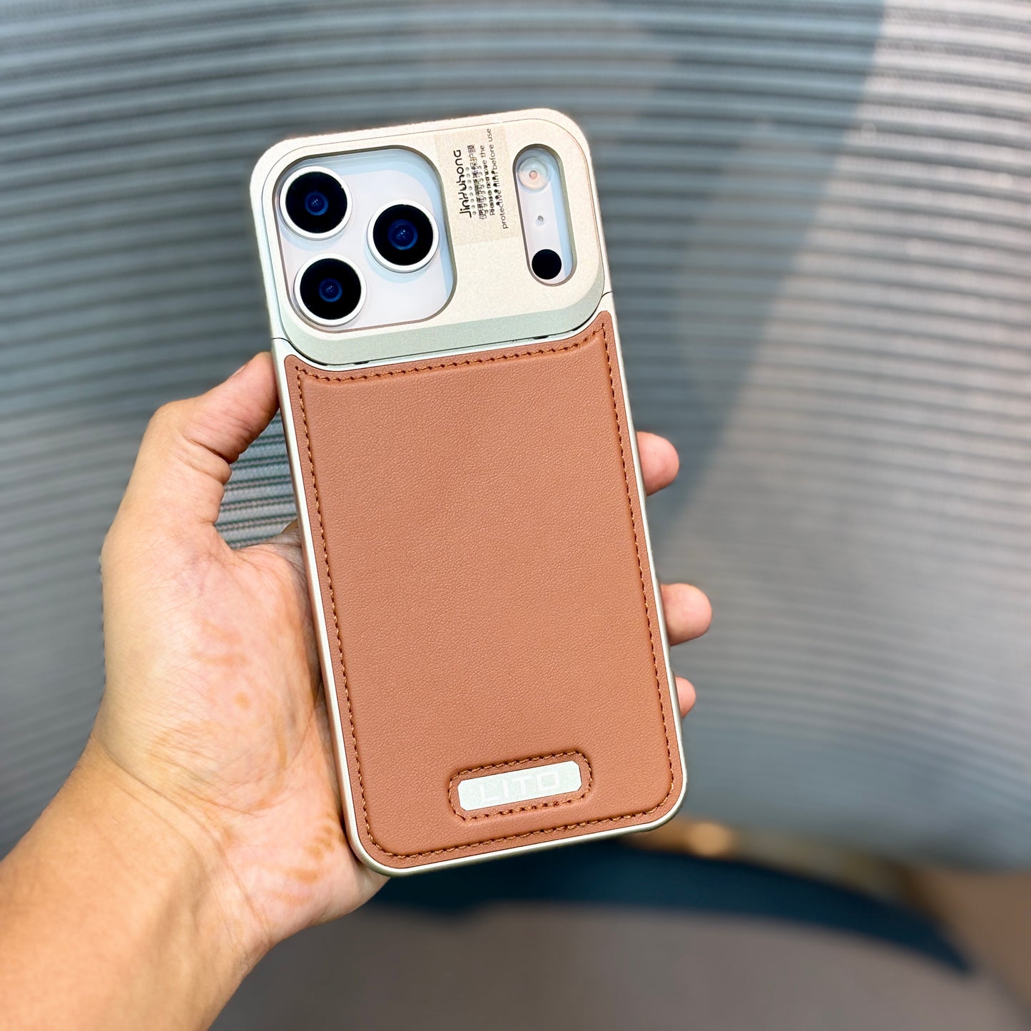 Auréum MagSafe Leather iPhone 17 Pro Max Case