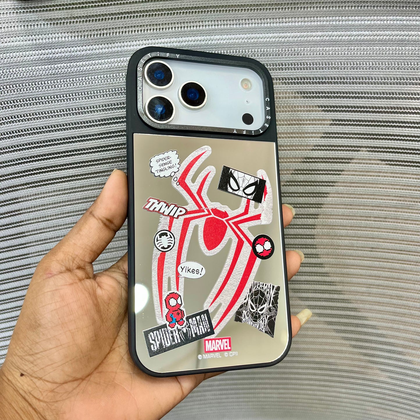 Red Spider Mirror Print iPhone 17 Pro Case