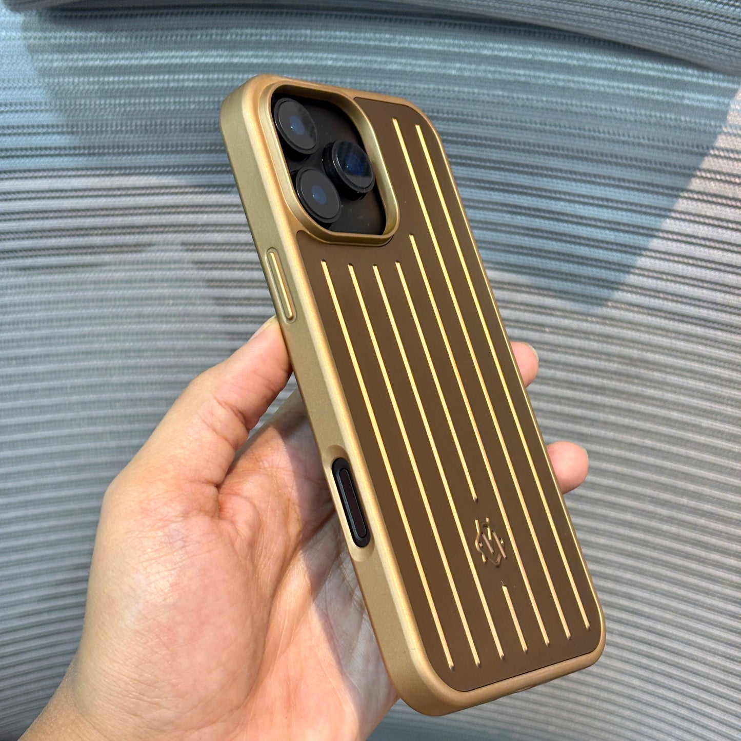 GrooveShield Aluminium iPhone 16 Pro Case