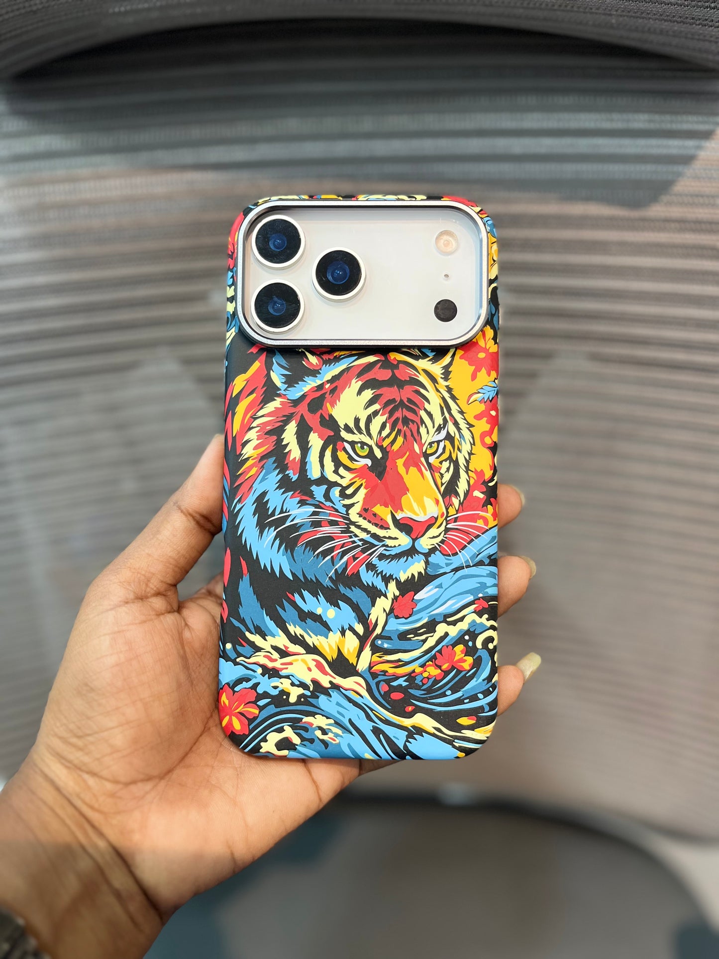 Safari Luxe Protective iPhone 17 Series Case