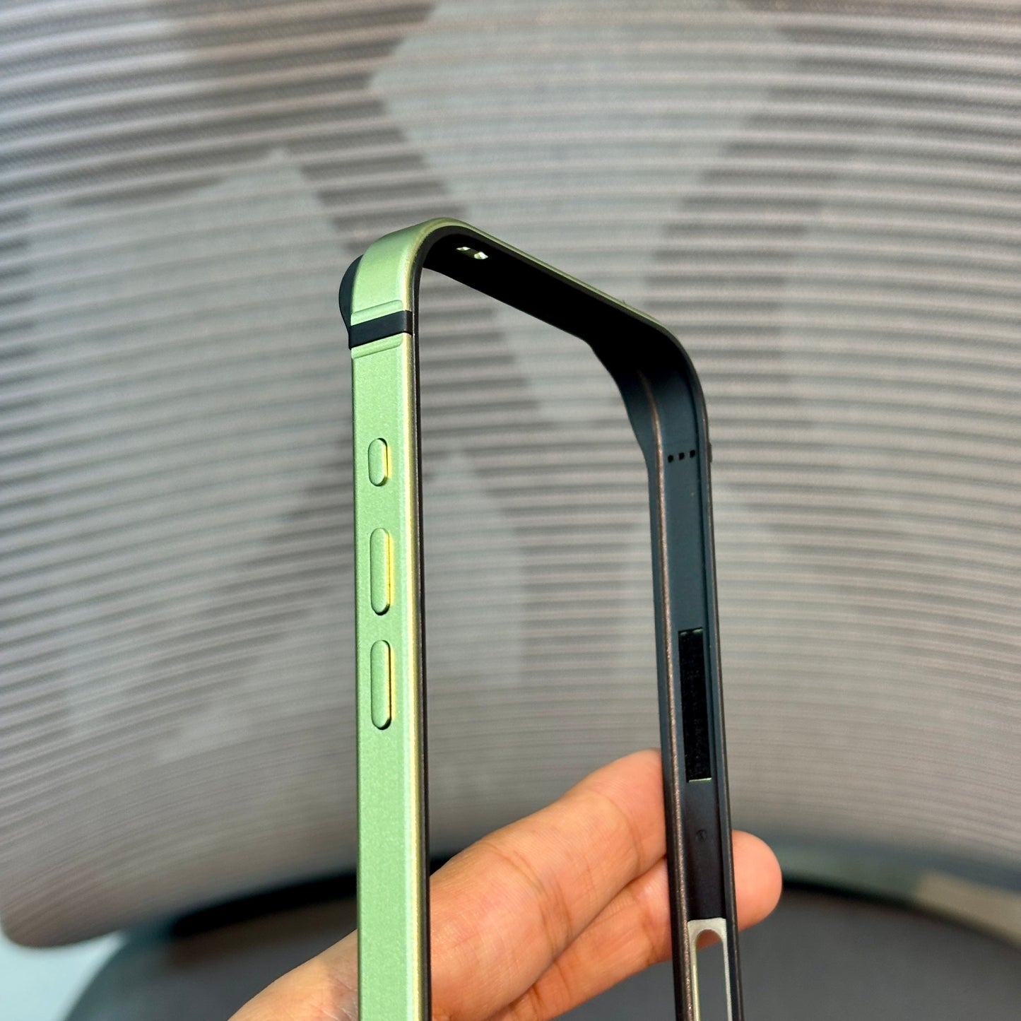 FortiCore Metal Bumper iPhone 17 Case