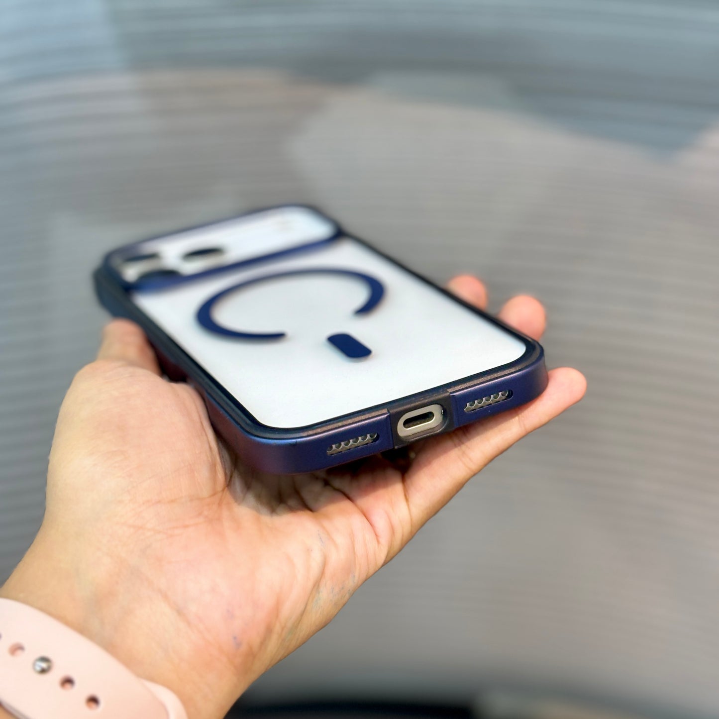 LumiFrame MagSafe iPhone 17 Case