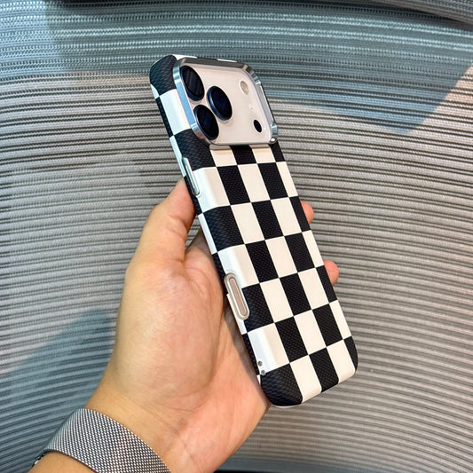 Carbonique MagSafe iPhone 17 Case