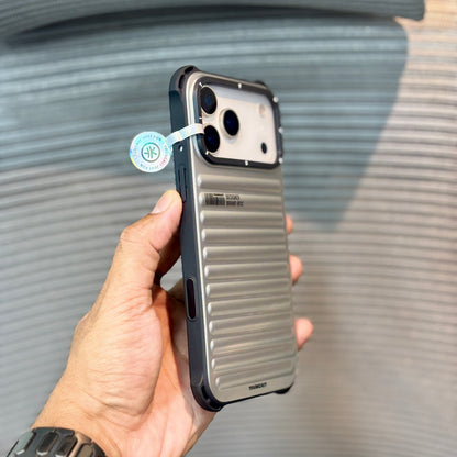 Luxora Wave MagSafe iPhone 17 Pro Case