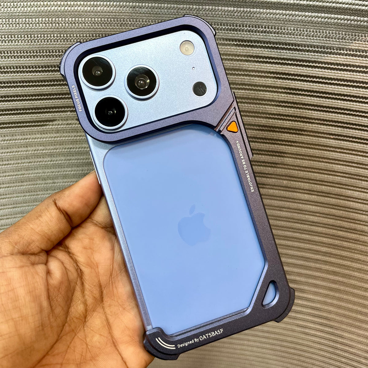 MetalArmor Bumper Camera Stand Case