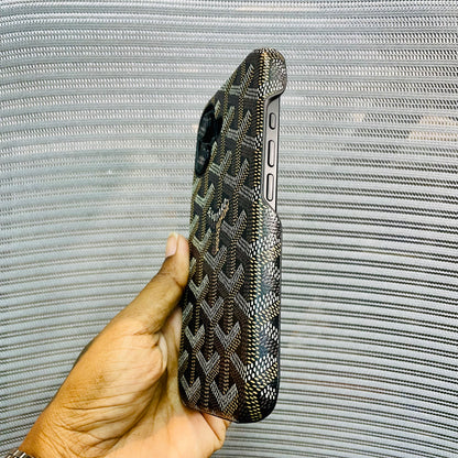 Luxe Printed Inner Fur iPhone 17 Case