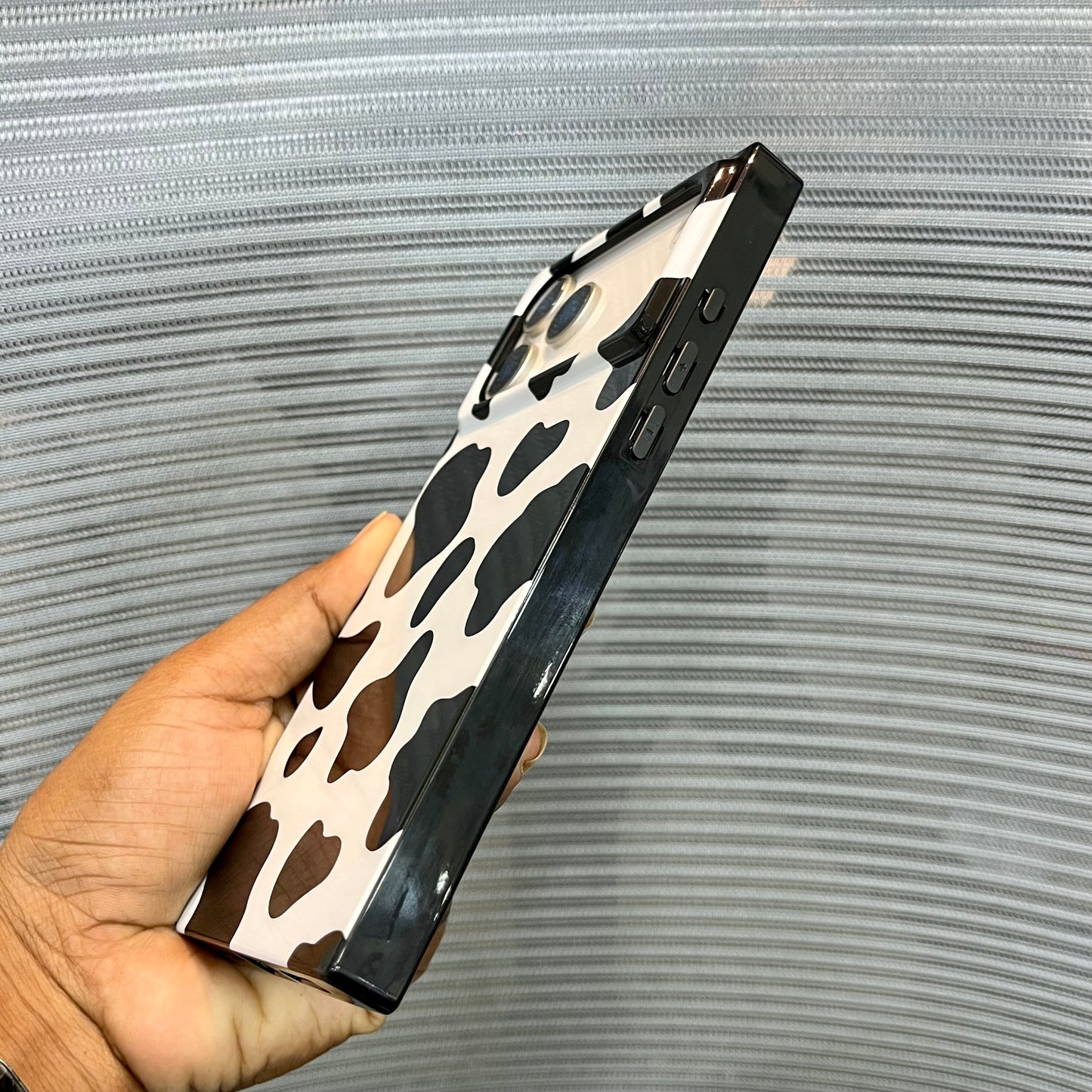 Black & White Printed Box iPhone 17 Series Case