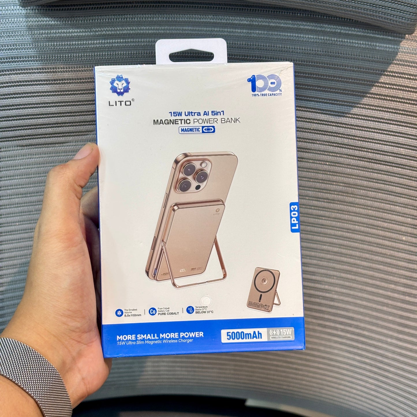 Volture 5-in-1 Magnetic Power Bank ( 5000 mAh )