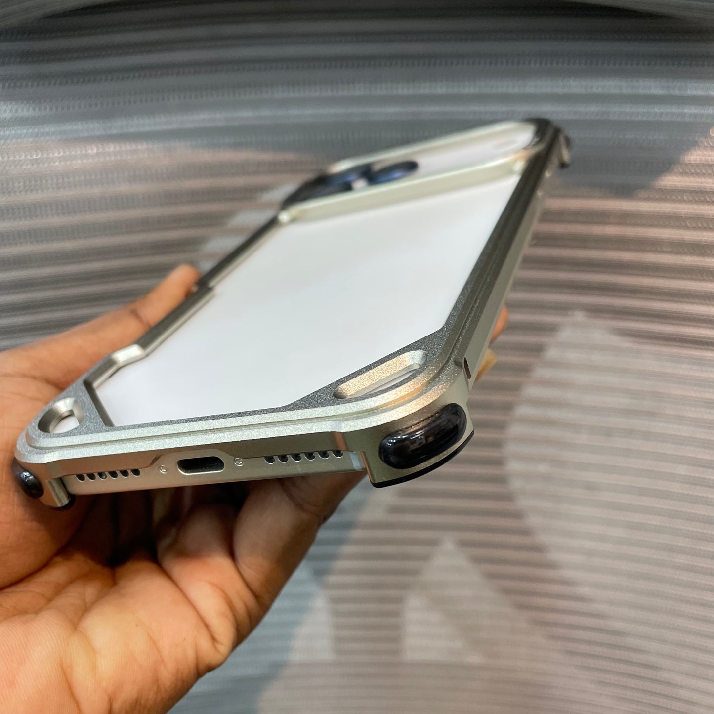 MetalGuard Bumper iPhone 17 Pro Max Case